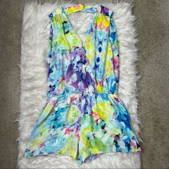 Parker North Romper - Picture 2 of 9